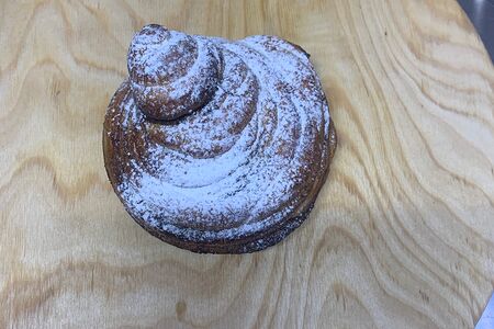 Булочка с корицей