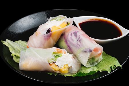 Спринг-ролл с креветкой