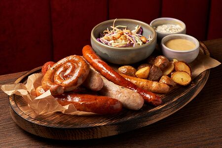 Ассорти из колбас