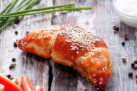 Пирожок с капустой