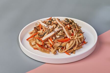 Вок с курицей