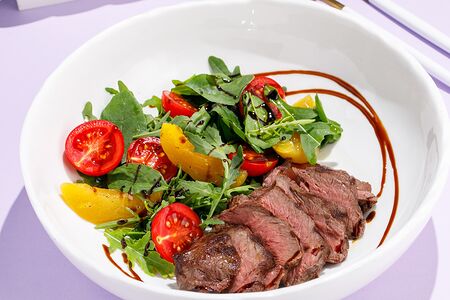 Салат с ростбифом