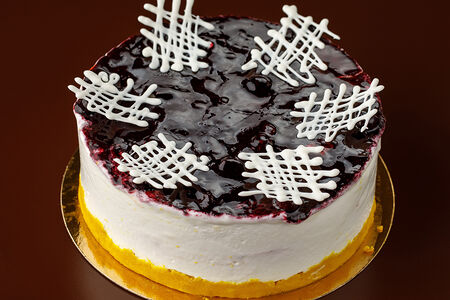 Чиз-кейк с черной смородиной