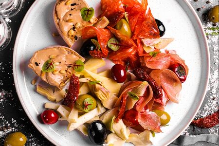 Ассорти деликатесов