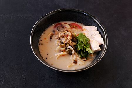 Том ям с курицей