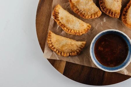 Мини чебуреки с крабом