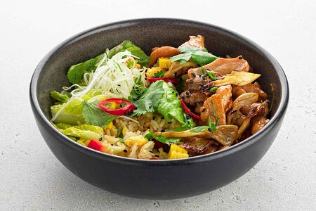 Рис жареный с курицей