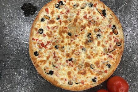 Пицца Карибская на белом соусе