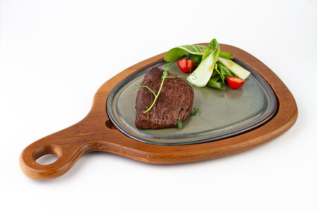 Стейк из оленины