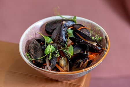 Мидии в вине