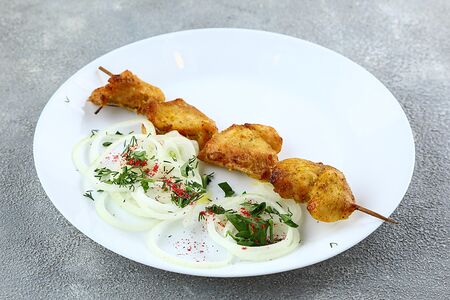 Шашлык куриный на шпажках