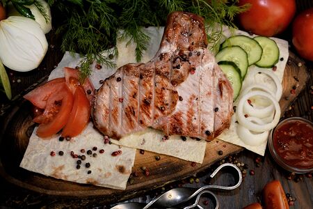 Шашлык из свинины на косточке