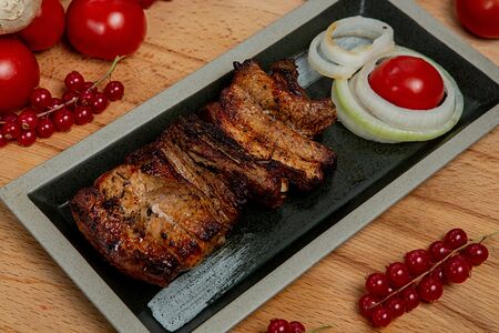 Шашлык из свиных ребрышек