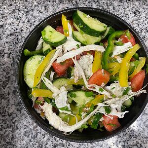 Ամառային աղցան չեչիլ պանրով