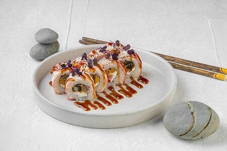 Ролл с беконом