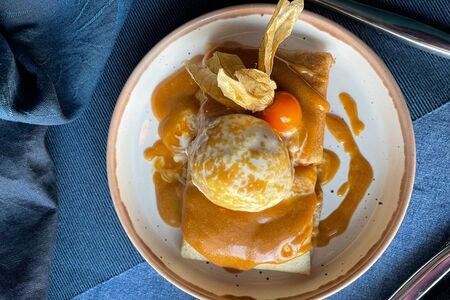 Блинчики с Патисьером и соленой карамелью