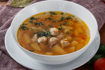 Суп с фрикадельками из курицы