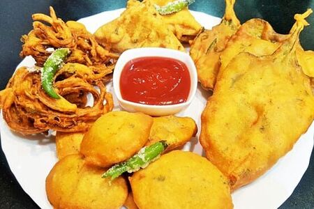 Mix Pakoda Ассорти из овощной Пакоры