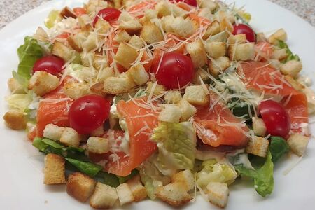 Цезарь с форелью