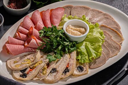 Ассорти мясное