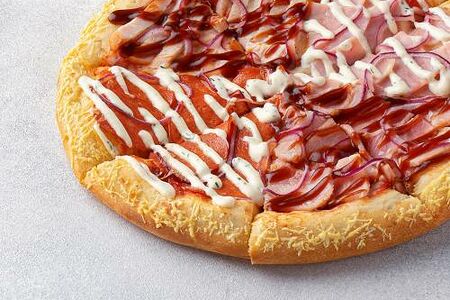 Пицца Четыре сезона на толстом с сыром