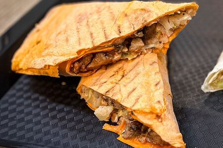 Шаурма курица в сырном лаваше