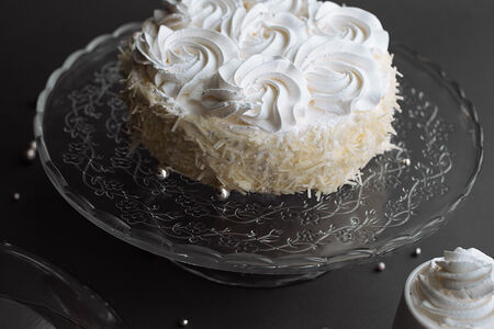 Торт Белый Бархат