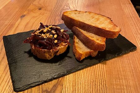 Куриный паштет с фирменным джемом