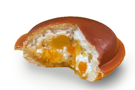 Булочка Творожная с персиком и манго