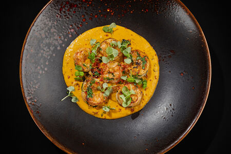 Том ям биск с лангустинами