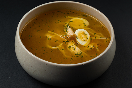 Куриный бульон с лапшой