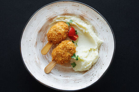 Куриные котлетки с картофельным пюре