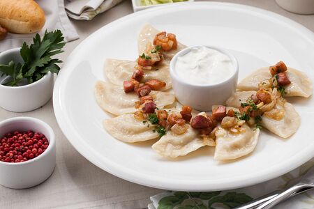 Вареники с картофелем и беконом