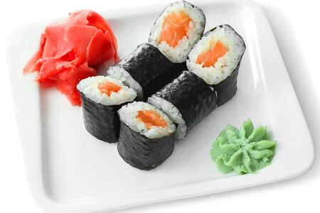 Мини-ролл с лососем