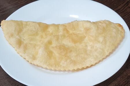 Чебурек с сыром