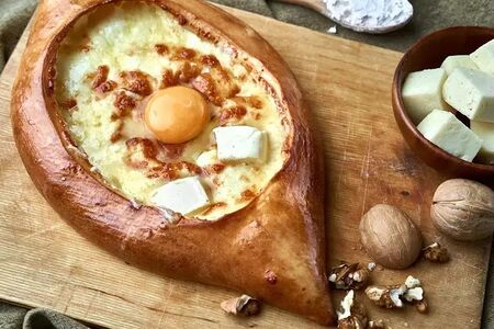 Хачапури по-аджарски
