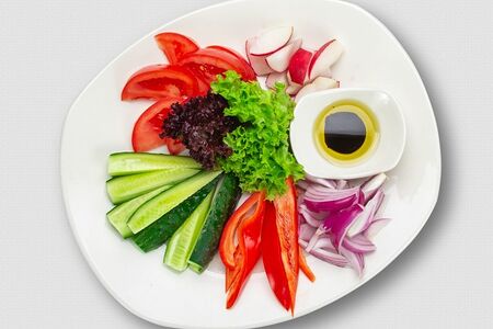 Ассорти из свежих овощей