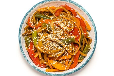 Удон с овощами в соусе терияки