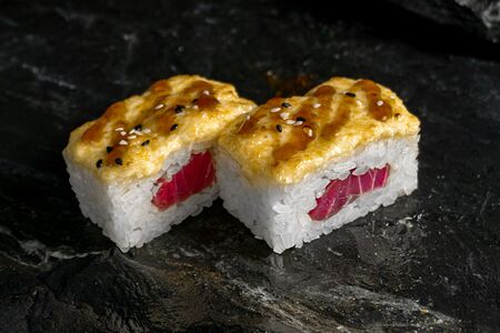 Осидзуси с тунцом