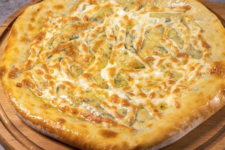 Мини пирог с картофелем и сыром моцарелла