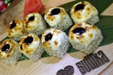 Нежный ролл с копченой курицей