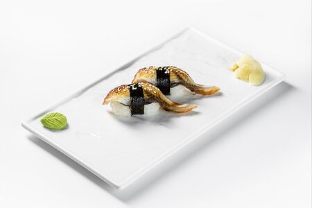 Классические суши с угрем