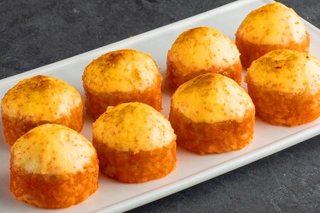 Брутальный ролл Королевский запеченный