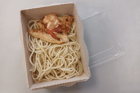 Куриная отбивная и спагетти