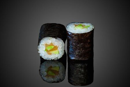 Авокадо-лосось