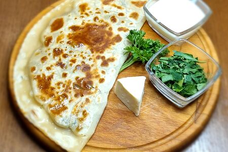 Кутабы Сыр с зеленью