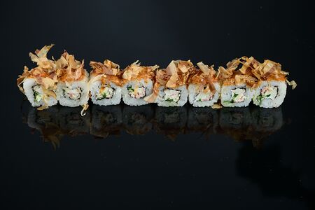 Бонито с крабом