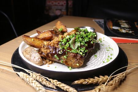 Свиные ребрышки в соусе BBQ