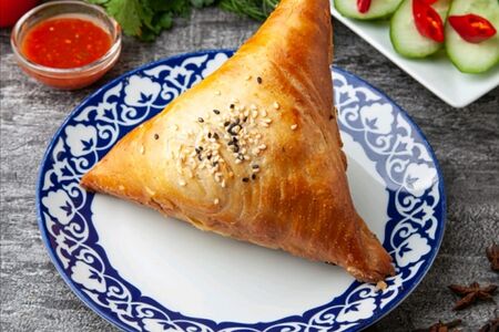 Самса слоеная с говядиной халяль