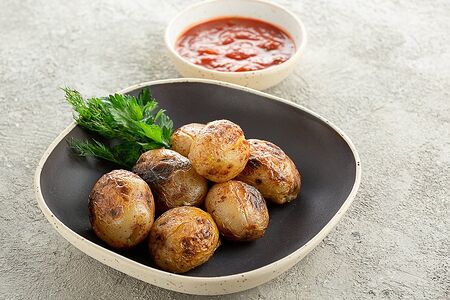 Картофель молодой на углях